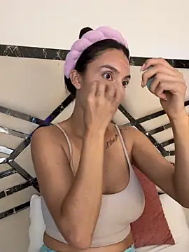 MiaKane99 online show from April 2026 01:38:02 AM