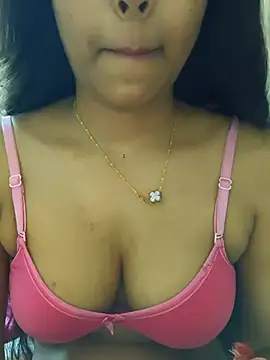 reetika6375 online show from July 2026 09:18:01 PM