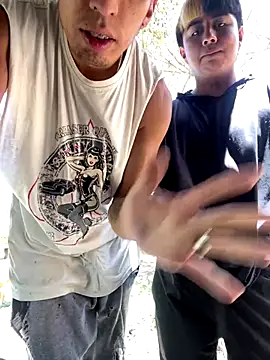 Snapshot of sky-wolves chatting on September 2025 04:34:01 PM sky-wolves online show from September 2025 04:34:01 PM