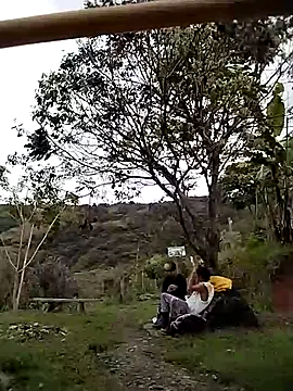 Snapshot of sky-wolves chatting on October 2025 05:30:01 PM sky-wolves online show from October 2025 05:30:01 PM