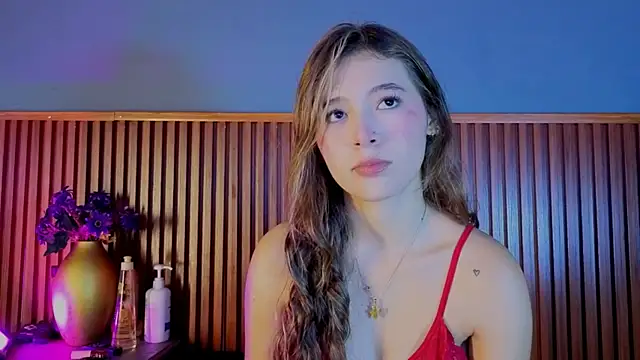 Snapshot of VictoriaSpark chatting on November 2025 12:08:02 PM VictoriaSpark online show from November 2025 12:08:02 PM