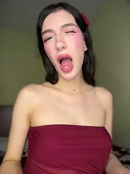 Emily-hottson online show from July 2026 11:18:02 PM