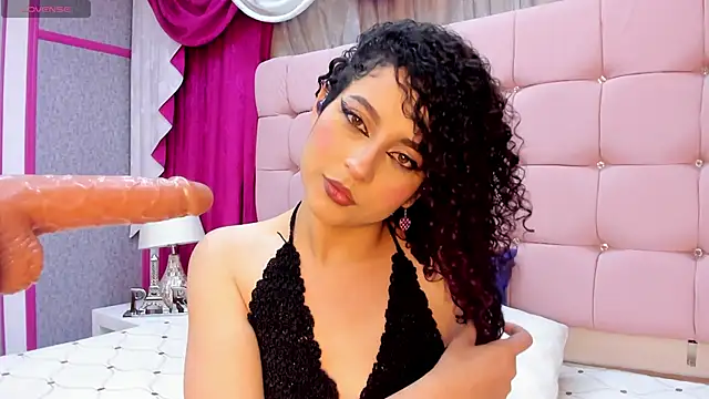 Kayla Moon  online show from February 2026 12:00:01 PM