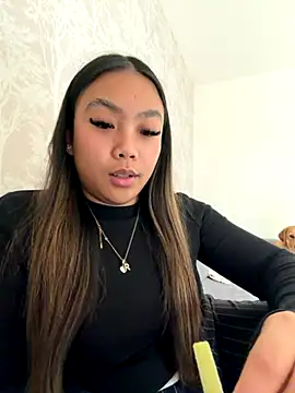 Snapshot of MissCherryyxox chatting on October 2025 01:10:01 PM MissCherryyxox online show from October 2025 01:10:01 PM