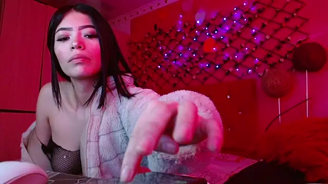 Snapshot of Zoe_kler chatting on November 2025 07:46:02 PM Zoe kler online show from November 2025 07:46:02 PM