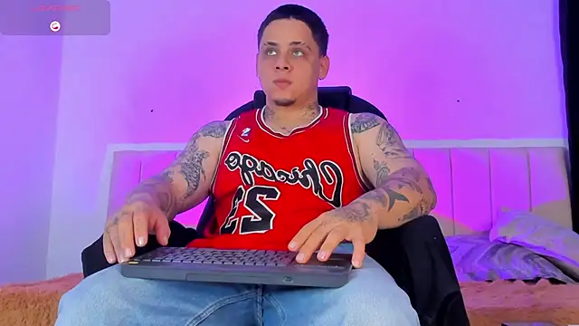 denis munera online show from September 2025 11:01:02 AM