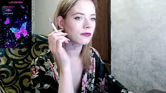 Snapshot of Kate__Loves chatting on November 2025 07:18:02 PM Kate Loves online show from November 2025 07:18:02 PM