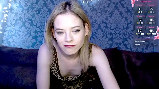 Snapshot of Kate__Loves chatting on December 2025 06:46:02 PM Kate Loves online show from December 2025 06:46:02 PM
