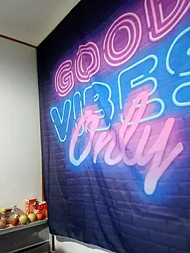 Mikaaa97 online show from January 2026 01:43:01 AM