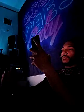 Mikaaa97 online show from April 2026 12:05:02 AM