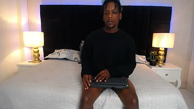 SkylerBigxxx online show from June 2026 04:29:02 AM