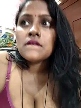 Jasmine Januja online show from May 2026 03:57:02 AM