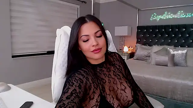 theofficialsophiasanchez online show from November 2025 03:30:01 AM