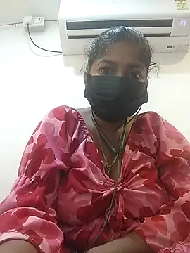 Snapshot of TAMIL_AMMUKUTTYY chatting on October 2025 01:12:01 PM TAMIL AMMUKUTTYY online show from October 2025 01:12:01 PM