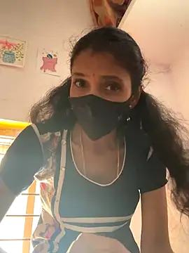 sweetreddy-02 online show from September 2025 06:58:02 AM