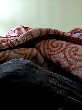 Snapshot of romero115 chatting on September 2025 06:37:01 AM romero115 online show from September 2025 06:37:01 AM