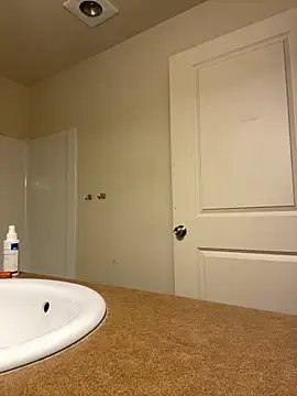 Snapshot of Matthew23Z chatting on November 2025 01:52:01 AM Matthew23Z online show from November 2025 01:52:01 AM