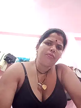 Snapshot of Hott_locky chatting on October 2025 04:07:02 PM Hott locky online show from October 2025 04:07:02 PM