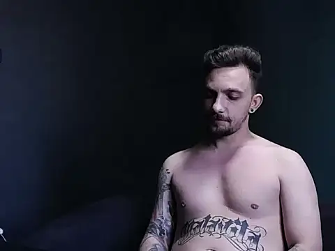 Snapshot of guesswhatbitch chatting on September 2025 01:46:01 PM guesswhatbitch online show from September 2025 01:46:01 PM