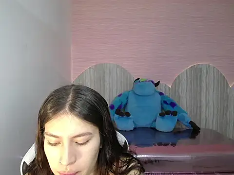 Snapshot of im_anny_t chatting on November 2025 12:39:02 PM im anny t online show from November 2025 12:39:02 PM