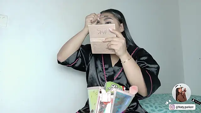 Natashaparker   online show from March 2026 07:41:01 PM