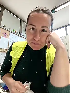 bichota85 online show from March 2026 12:44:02 PM