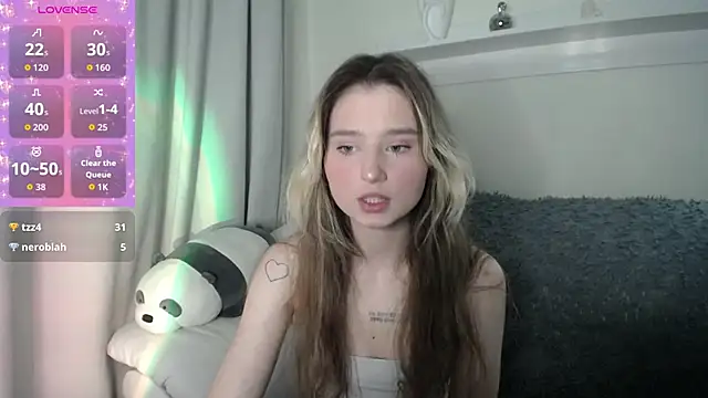 Snapshot of _Lua__ chatting on October 2025 04:49:01 PM Lua online show from October 2025 04:49:01 PM