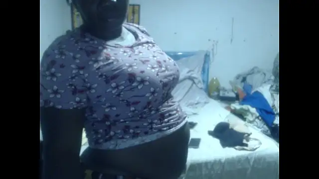 Snapshot of rachelexoticgirl chatting on October 2025 03:05:02 AM rachelexoticgirl online show from October 2025 03:05:02 AM