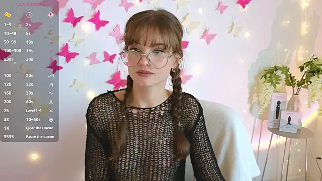 Snapshot of Katyaa_Lover chatting on September 2025 03:38:02 PM Katyaa Lover online show from September 2025 03:38:02 PM