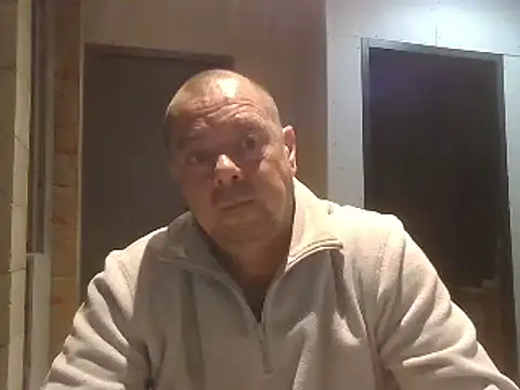 hugoboys4576 online show from November 2025 04:40:01 PM