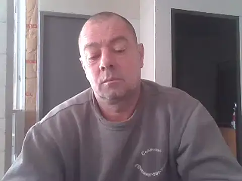 hugoboys4576 online show from November 2025 11:32:02 AM