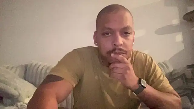 Snapshot of caramelizedzeus chatting on November 2025 11:43:01 AM caramelizedzeus online show from November 2025 11:43:01 AM