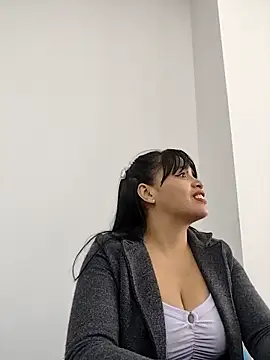 MILA  06 online show from December 2025 12:21:02 PM