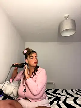 QueenStacyxox online show from October 2025 11:42:02 AM