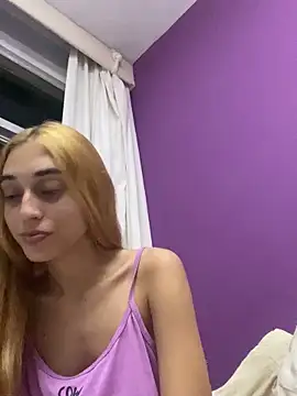 loirinhaaa online show from February 2026 04:42:01 AM