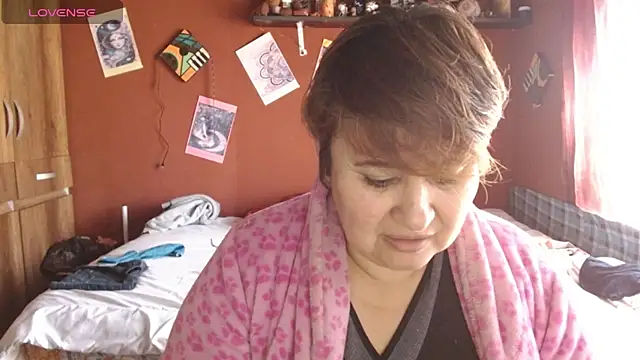 Snapshot of Sasharosee2 chatting on October 2025 12:14:01 PM Sasharosee2 online show from October 2025 12:14:01 PM