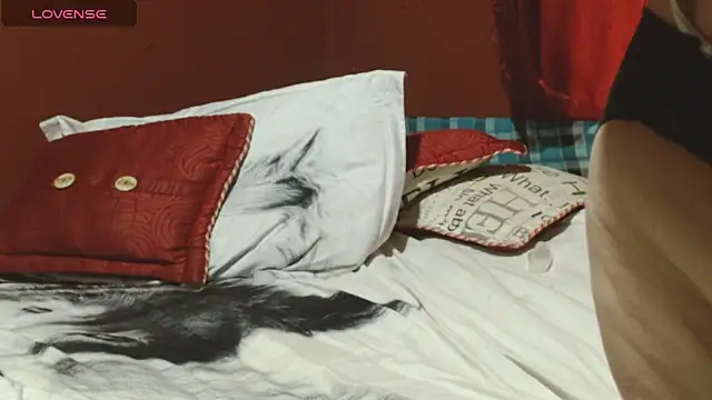 Snapshot of Sasharosee2 chatting on October 2025 12:30:01 PM Sasharosee2 online show from October 2025 12:30:01 PM