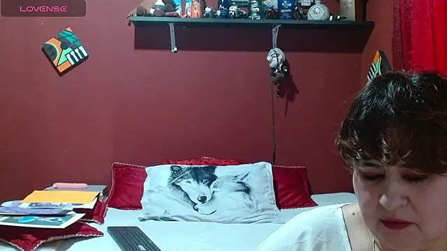 Snapshot of Sasharosee2 chatting on November 2025 02:43:02 PM Sasharosee2 online show from November 2025 02:43:02 PM