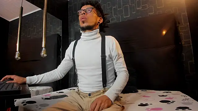 Snapshot of Alien_high chatting on September 2025 12:54:01 PM Alien high online show from September 2025 12:54:01 PM