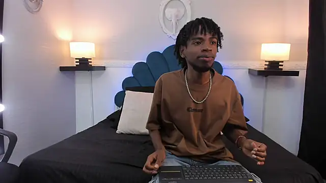 AllexJacob online show from September 2025 01:35:01 PM