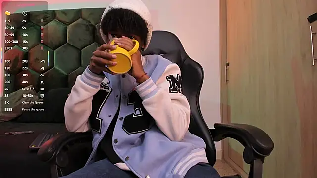 Snapshot of AllexJacob chatting on February 2026 01:09:02 PM AllexJacob online show from February 2026 01:09:02 PM