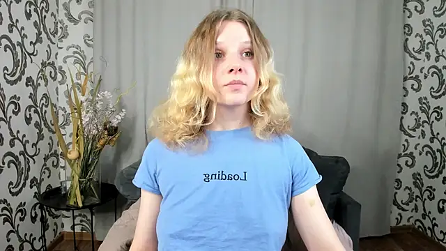 Snapshot of _Velvet_peach_ chatting on November 2025 11:43:02 AM Velvet peach online show from November 2025 11:43:02 AM