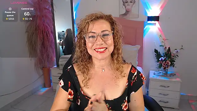 Jademommy  online show from January 2026 06:22:02 PM