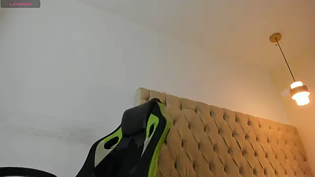 Dakota x18 online show from September 2025 08:46:01 PM