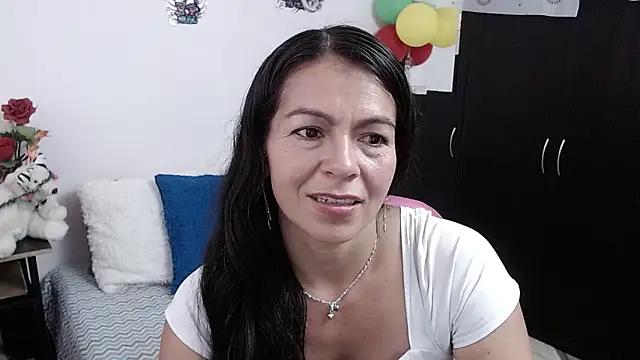 Snapshot of camilavargas_ chatting on September 2025 08:36:02 PM camilavargas online show from September 2025 08:36:02 PM