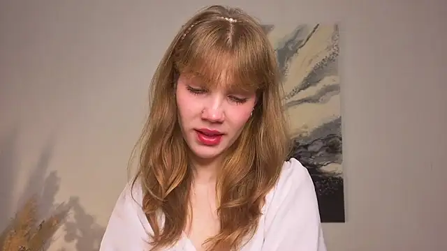 pienaple online show from November 2025 04:01:01 AM