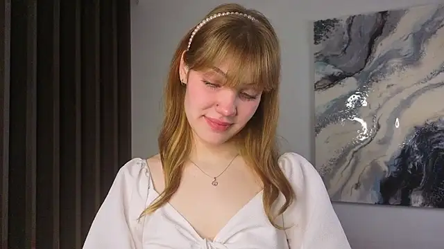 pienaple online show from November 2025 04:14:02 AM