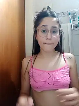 Snapshot of linameii chatting on October 2025 01:06:01 AM linameii online show from October 2025 01:06:01 AM