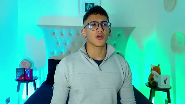 SalvadorFit online show from November 2025 08:42:02 PM