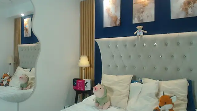 SalvadorFit online show from April 2026 08:20:01 PM